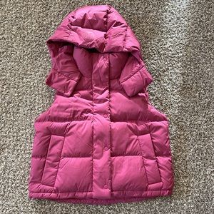 pink wunder puff crop vest